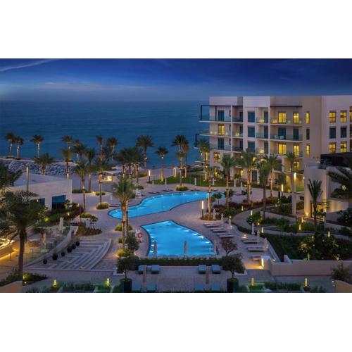 Capital Stay- Private Two Bed Apartment - The Address Beach Resort Residences Fujairah