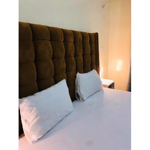 Capsule Queens Luxury Studio