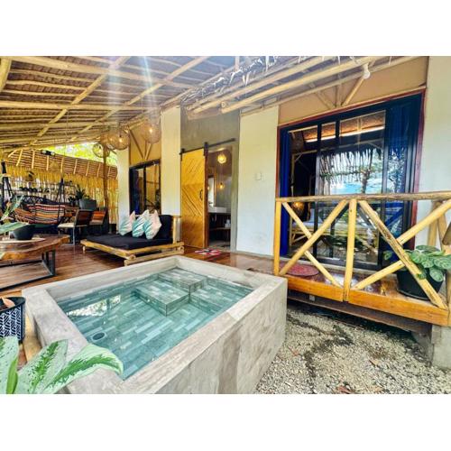 Carabao Lodge - 2 bedroom house with AC & plunge pool