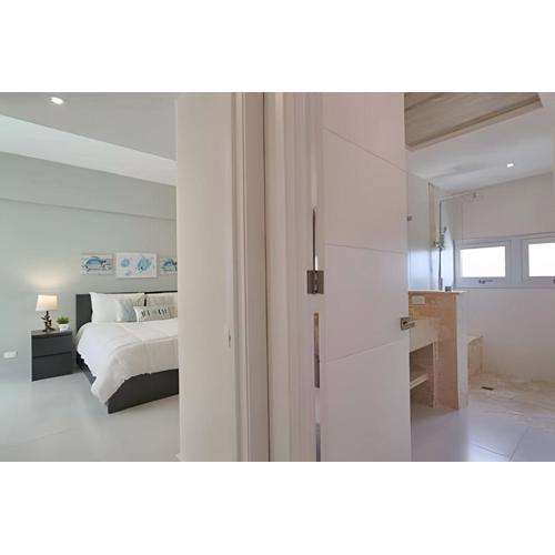 Caribbean Sea View Apt.on 19 level, a serene Stay