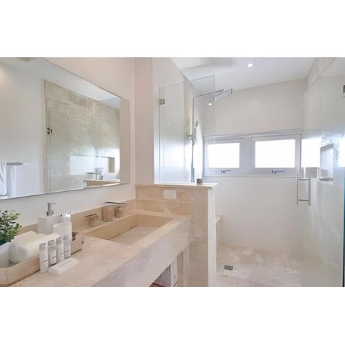 Caribbean Sea Waves View, Beachfront Apt.