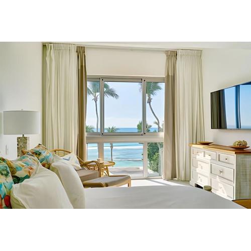 Caribbean Sunscape Beachfront Apartment