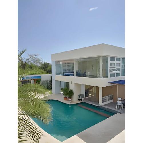 Caribbean Warmy Sand Apt. a Few steps