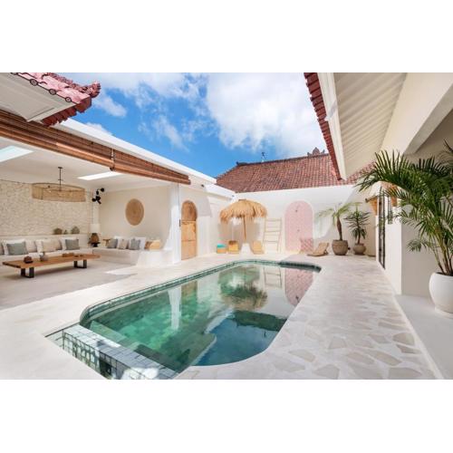 Casa Adem - Modern & Trendy 3BR Villa in Seminyak, 10 Minutes to the Beach with Private Pool