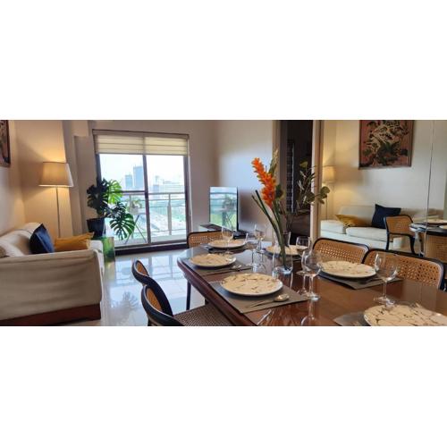 Casa Antonio at Fairway Terraces Family Penthouse 2BR Wi-Fi Nr Golf, Airport, Fort BGC