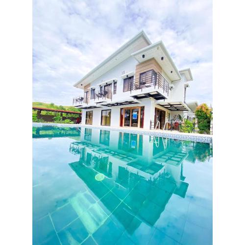 Casa De Española Hotel and Resort