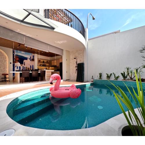Casa de Jingga - KBP with Aesthetic Pool, Fun for Family & Friends, Near Whoosh High Speed Train