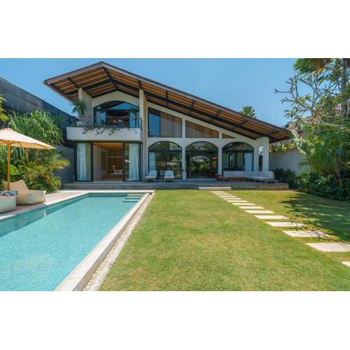 Casa Donilo - 4BR Designer Villa in Canggu