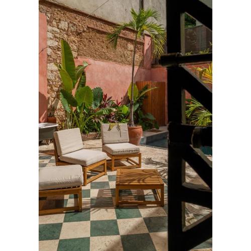 Casa Grullon, an Oasis in the Colonial Zone