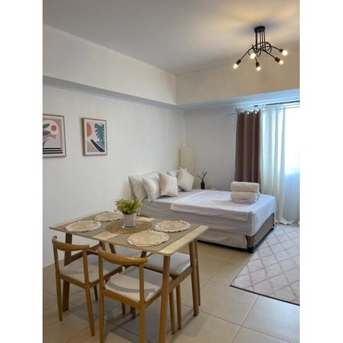 Casa Isabel at Serin