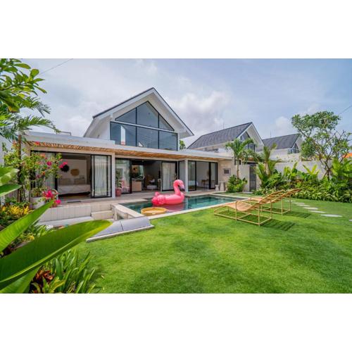 Casa Luna - 4BR villa near Canggu