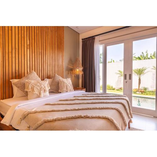 Casa Moana Seminyak 3BR Stylish Private Pool Villa