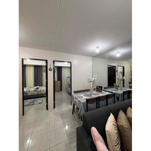 Casa Moanna 2BR Condo with Dining, kitchen, Living Area and Netflix