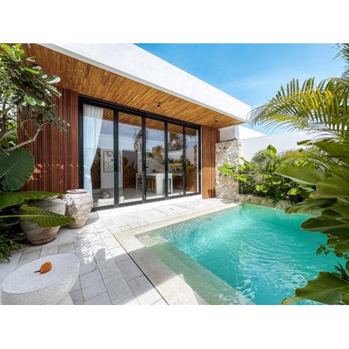 Casa Petak 4 - Charming 2BR Tropical Villa, Bright & Modern in Pererenan