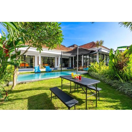 Casa Seraya Pererenan