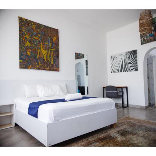 Casa Sira Nyali links road studio apartment