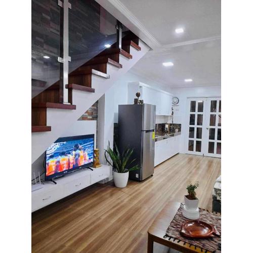 Casa Strata 2 BR 2 Baths whole house with roofdeck