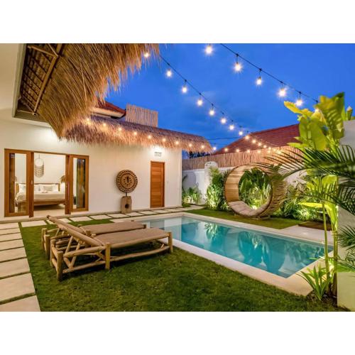 CASA SUKU - Tropical & Modern 3BR Villa - Canggu Beach