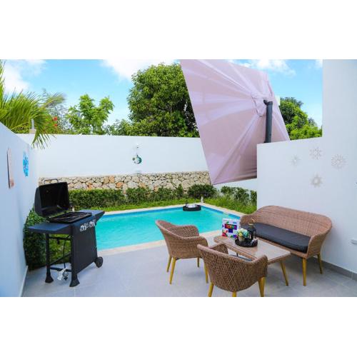 Casa tropical con piscina privada