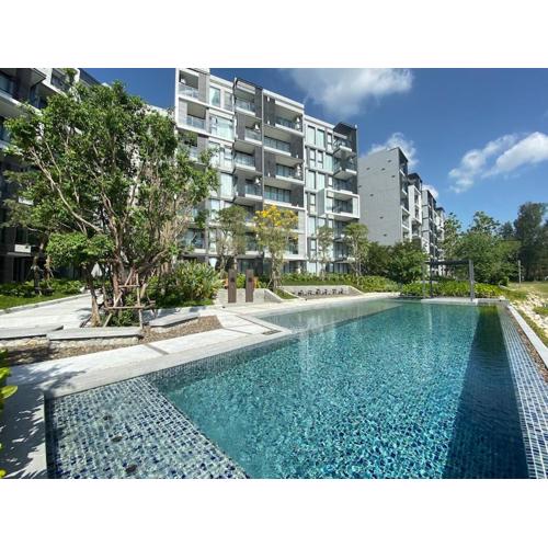 Cassia Exclusive Lake View Condo Bang Tao Beach
