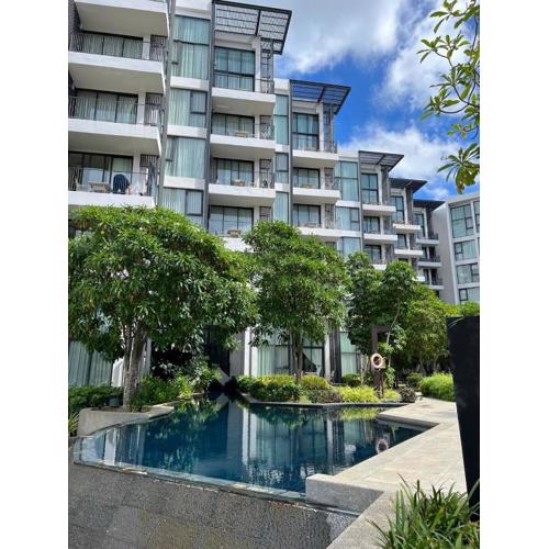 Cassia Residences 1BDR Lake view