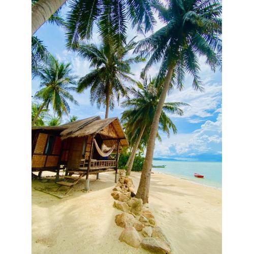 Castaway Beach Bungalows