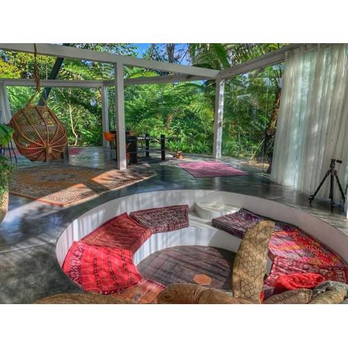 Castle in the sky mountain bliss, Kintamani area