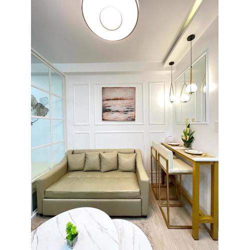 CD Staycation - Unit 5 at Trees Residences