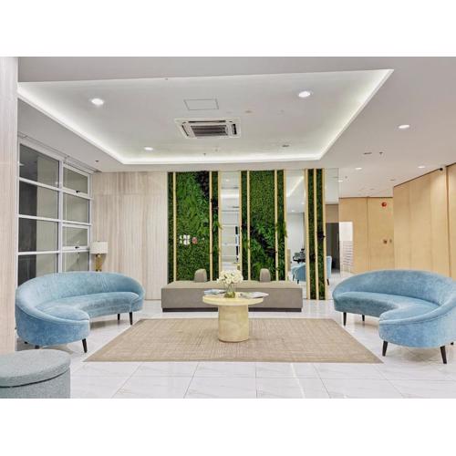 CDO Spacious 1 BR Corner Condo in front of Limketkai Mall