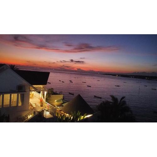 Ceningan Beachside Villas