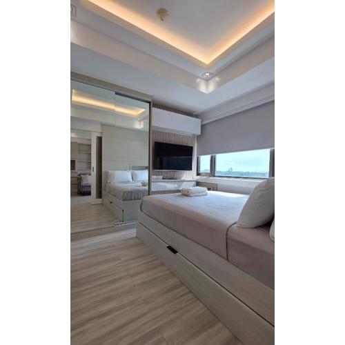 Center of BGC- Your Home In Forbeswood Parklane