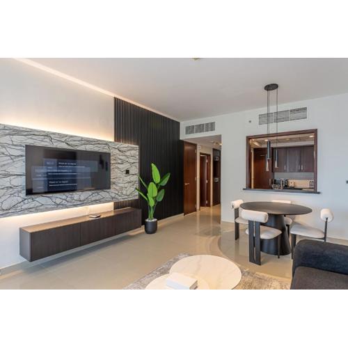 Central 1BR with Downtown Fountain Views