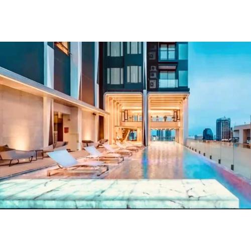 Central Bangkok - Premium Stay next to BTS Asoke