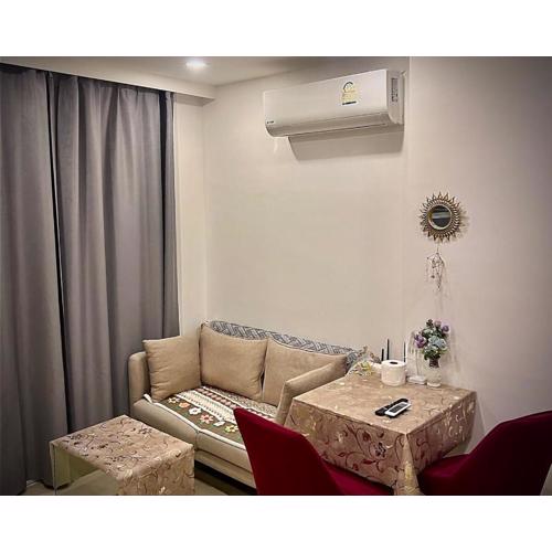 Central romantic condo Phyllis