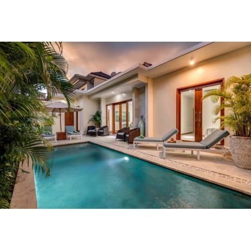 Central Seminyak, 3br, Ensuites, Sleep 6, Peaceful