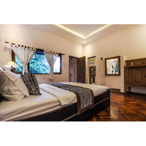 Central Ubud Classic Apartments with Jungle View 1