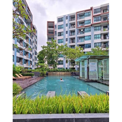 centrio Condominium 8162