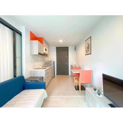 Centrio Condominium Twin bed room