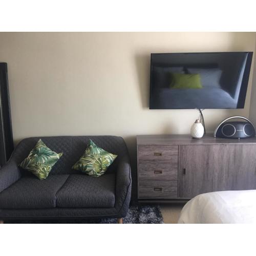 Centrio Tower Beside Ayala Studio Unit -15