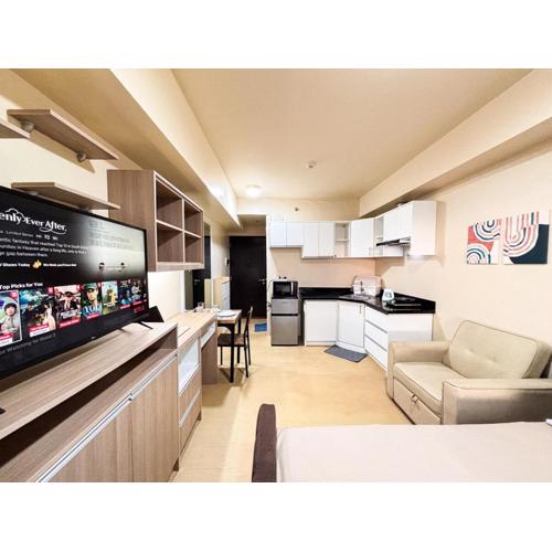 Centrio Tower City Sunset CDO