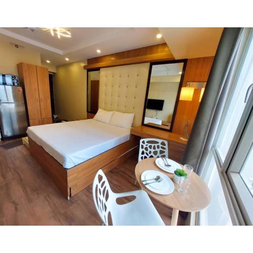 Centrio Tower w/ Netflix + WiFi