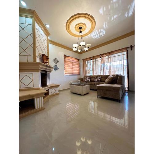 Cerca del divino niño I WiFi I TV