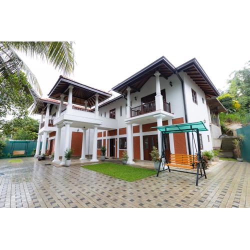 Ceylon Holiday Homes