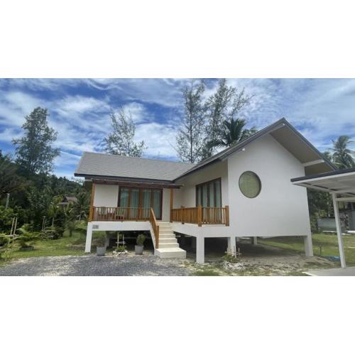 Chaloklum Canal Villa