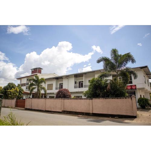 Chamaya Holiday Inn