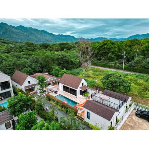 Chamonte Pool Villa Khao Yai