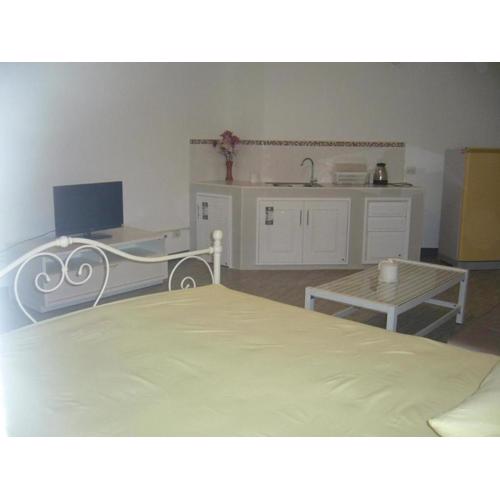 Chan Kim Don Mueang Guest House Triple room