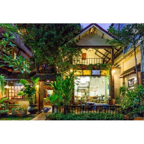 Changmoi House (Little Village)