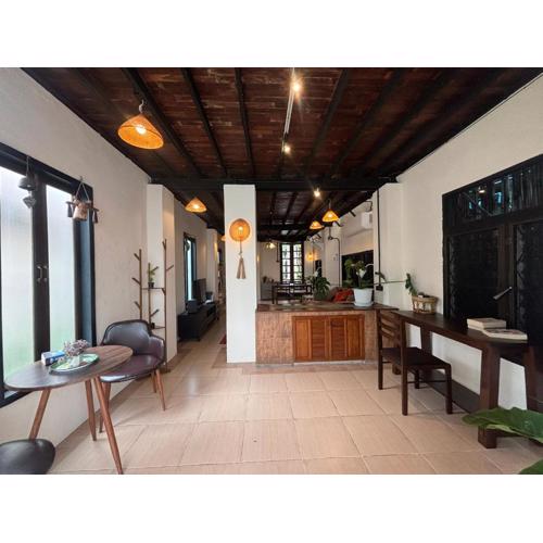 Changmoi Oasis House