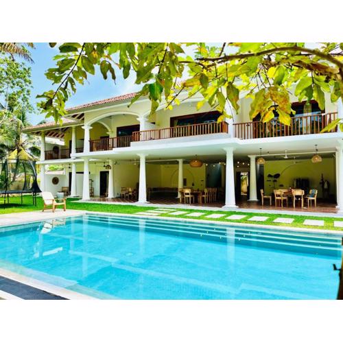 Charleston's Ahangama